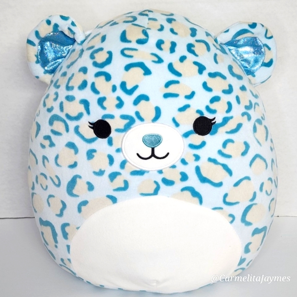 TONI 🐆 Blue & White Snow Leopard w Blue Glittery Ears Original Squishmallow NWT